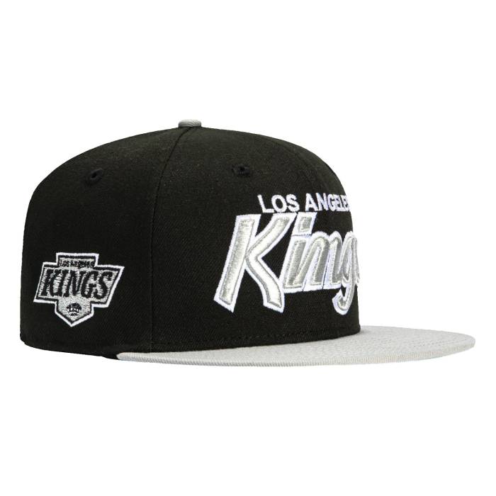 ニューエラ New Era 【 59Fifty Los Angeles Kings Logo Patch Script Hat Men Black / Grey 】 Kings キングス ロゴ スクリプト メンズ 黒色 ブラック 灰色 グレー|スニケス