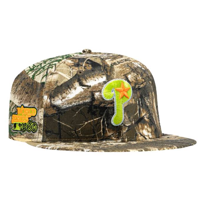 【★百貨店SALE★6/11真夜中2時迄】ニュー内鰓 New Era 【 59Fifty Neon Realtree Philadelphia Phillies 1980 World Series Patch Alternate Hat Men Real Tree Camo 】 兄弟愛の都市 フィリーズ 続きもの メンズ レアル 合鴨柄