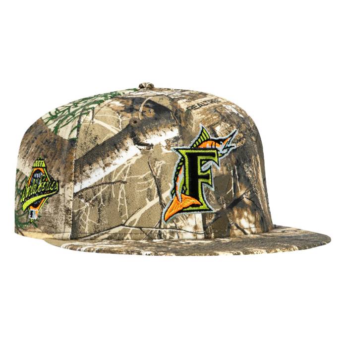 【★百貨店SALE★6/11真夜中2時迄】ニュー内鰓 New Era 【 59Fifty Neon Realtree Miami Marlins 1997 World Series Patch Hat Men Real Tree Camo 】 マイアミ マーリンズ 続きもの メンズ レアル 合鴨柄