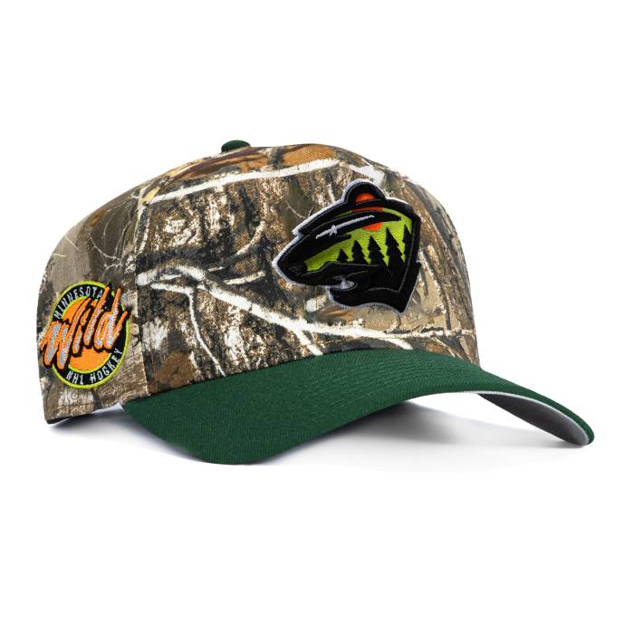 ニュー内鰓 New Era 【 9Fifty A-Frame Neon Realtree Minnesota Wild Logo Patch Pre-Curved Snapback Hat Men Real Tree Camo / Green 】 北極星の州 wild ワイルド ロゴタイプ Snapback スナップバック 御徒面子 メンズ レアル 間鴨柄 green