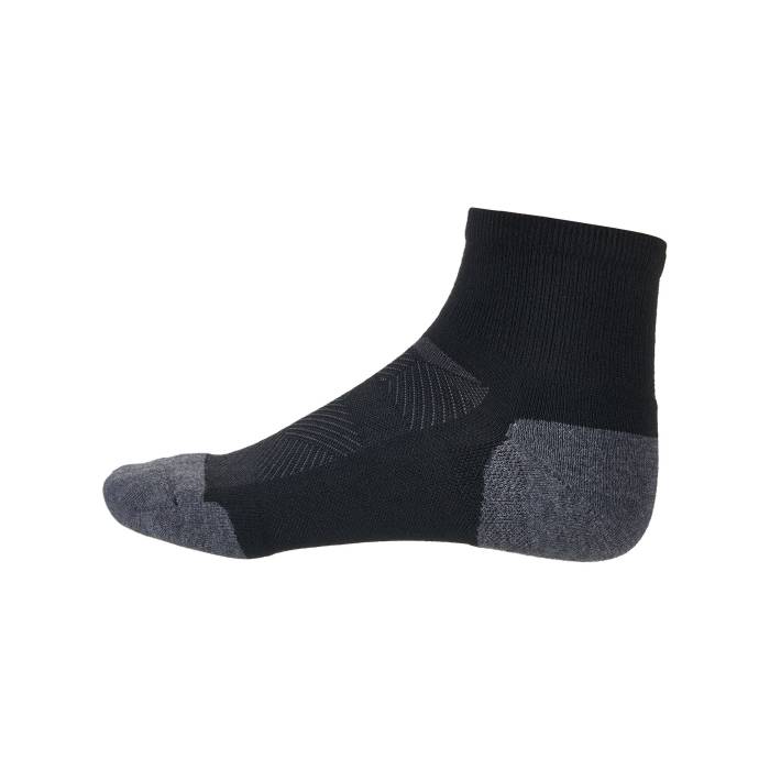 【★百貨店SALE★6/11真夜中2時迄】フィーチャーズ Feetures 【 Elite Max Cushion Quarter Socks Unisex Black 】 エリート マックス 靴下・ソックス ユニ一発やる 黒いこと 黒いこと