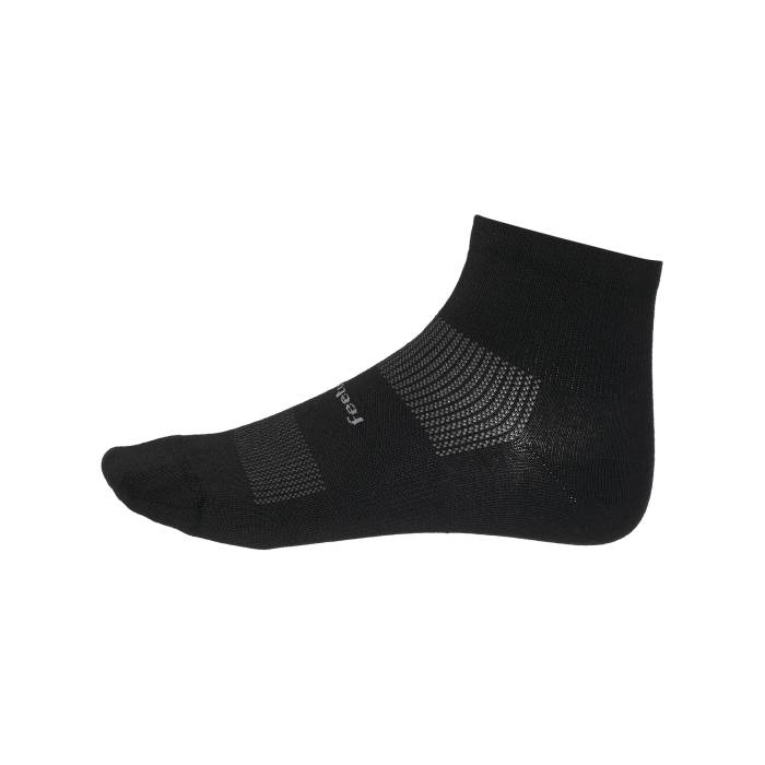 フィーチャーズ Feetures 【 High Performance Ultra Light Quarter Unisex Black 】 ハイ パフォーマンス ultra ウルトラ ユニセックス 黒色 ブラック