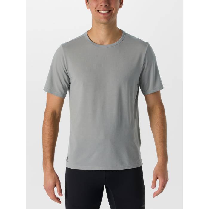 【★百貨店SALE★6/11十二時2時迄】サッカニー Saucony 【 Men\u0027s Stopwatch Short Sleeve Men Light Grey Heather 】 メンズ Sleeve 捩り メンズ 薄墨色 薄墨色 heather ギョリュウモドキ