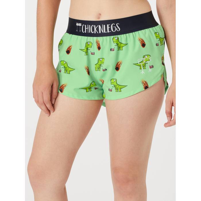 Chicknlegs 【 Women's Dino-Sore 1.5" Split Shorts Women Dinos 】 レディース ショーツ レディース|スニケス