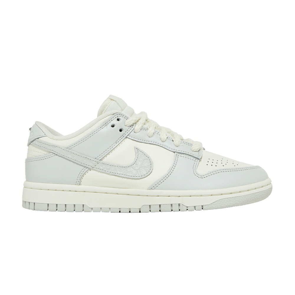 ナイキ ダンク しろがね色 しろがね色 ダンクロー \u0027NEEDLEWORK\u0027 スニーカー レディース NIKE WMNS DUNK LOW / SAIL TAWNY METALLIC SILVER