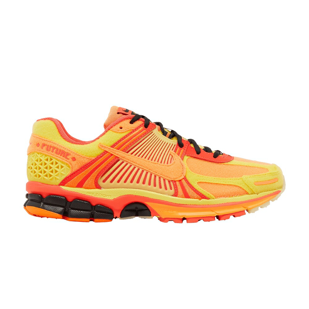 ナイキ ズーム クリムゾン 橙 オレンジ DOERNBECHER 2023 スニーカー メンズ NIKE AIR ZOOM VOMERO 5 / BRIGHT CRIMSON TOTAL ORANGE