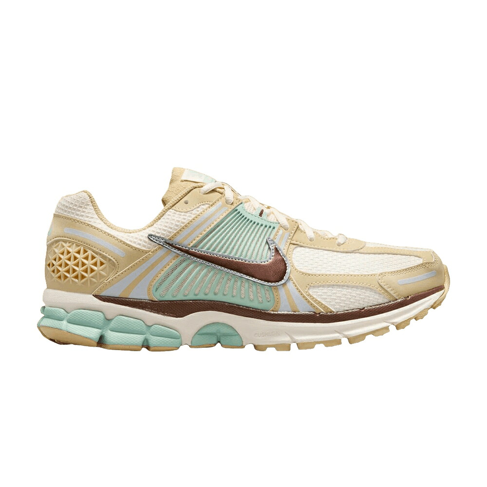 ナイキ ズーム ゴールド チーム アイボリー 'TEAM SEAFOAM' スニーカー メンズ NIKE AIR ZOOM VOMERO 5 GOLD / TEAM GOLD PALE IVORY SEAFOAM|スニケス