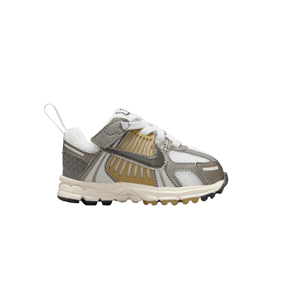 ナイキ ベージュ \u0027METALLIC PEWTER\u0027 もの言う花 NIKE VOMERO 5 TD / METALLIC PEWTER PARACHUTE BEIGE