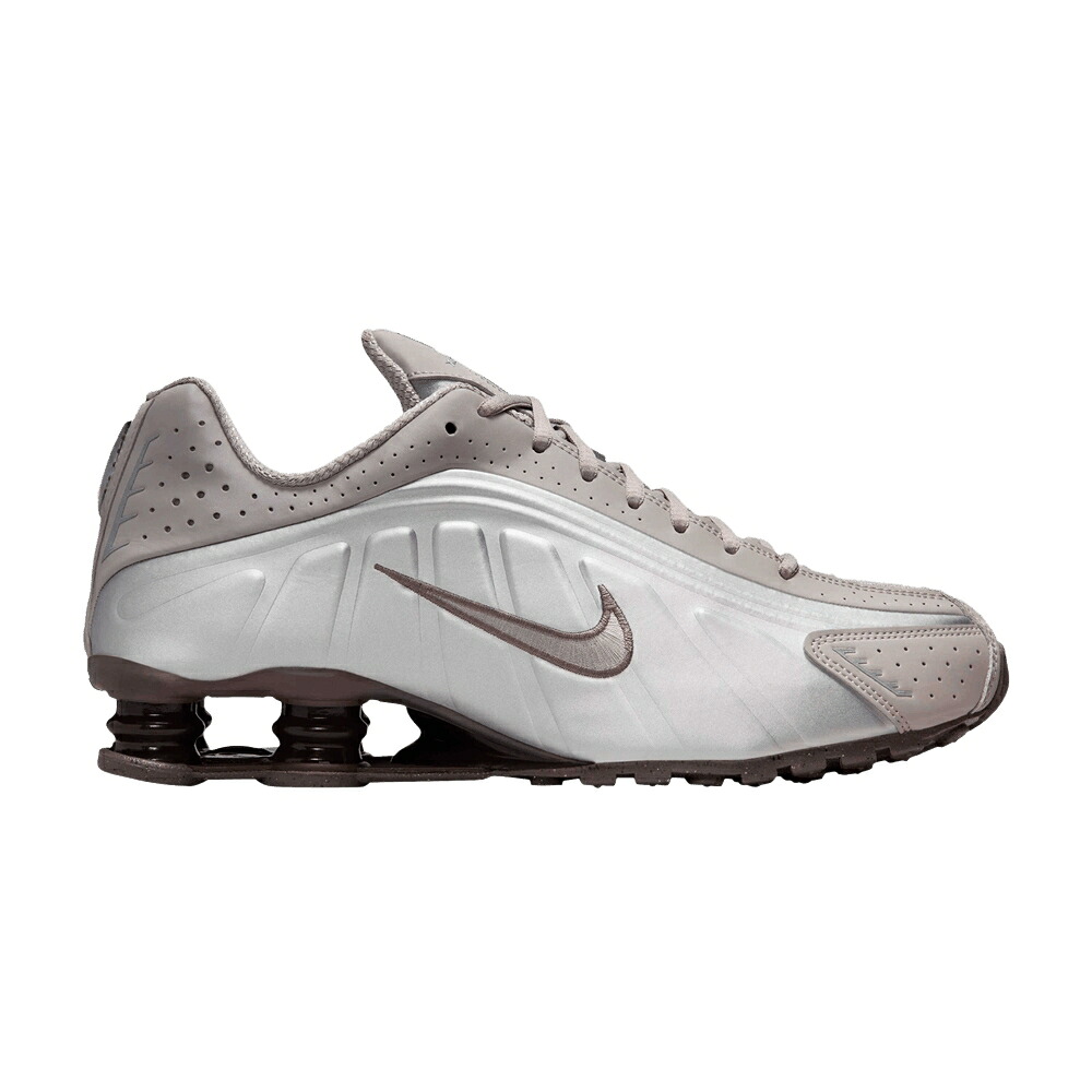 ナイキ ショックス 単科大学 薄墨色 薄墨色 \u0027CAVE STONE\u0027 スニーカー メンズ NIKE SHOX R4 / CAVE STONE COLLEGE GREY BAROQUE