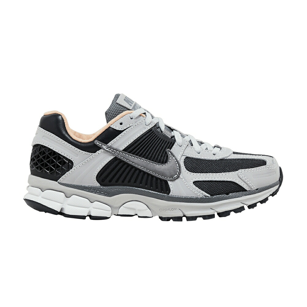 ナイキ メンズ 望遠レンズ 薄墨色 薄墨色 MEN\u0027S \u0027DARK VACHETTA\u0027 スニーカー NIKE AIR ZOOM VOMERO 5 SMOKE GREY / DARK SMOKE GREY SMOKE GREY LIGHT