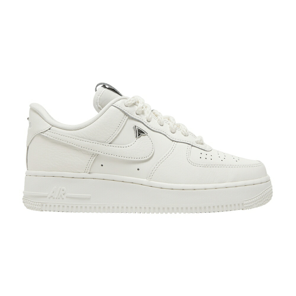 ナイキ しろがね色 しろがね色 空軍 \u002707 \u0027NEEDLEWORK\u0027 スニーカー レディース NIKE WMNS AIR FORCE 1 LV8 / SAIL METALLIC SILVER TAWNY SAIL