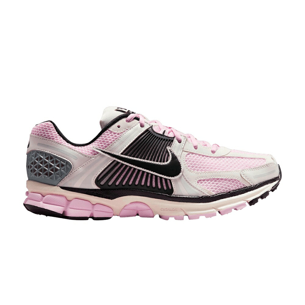 ナイキ 望遠レンズ サクラ色 \u0027PINK FOAM\u0027 スニーカー メンズ NIKE AIR ZOOM VOMERO 5 / PINK FOAM PHANTOM METALLIC