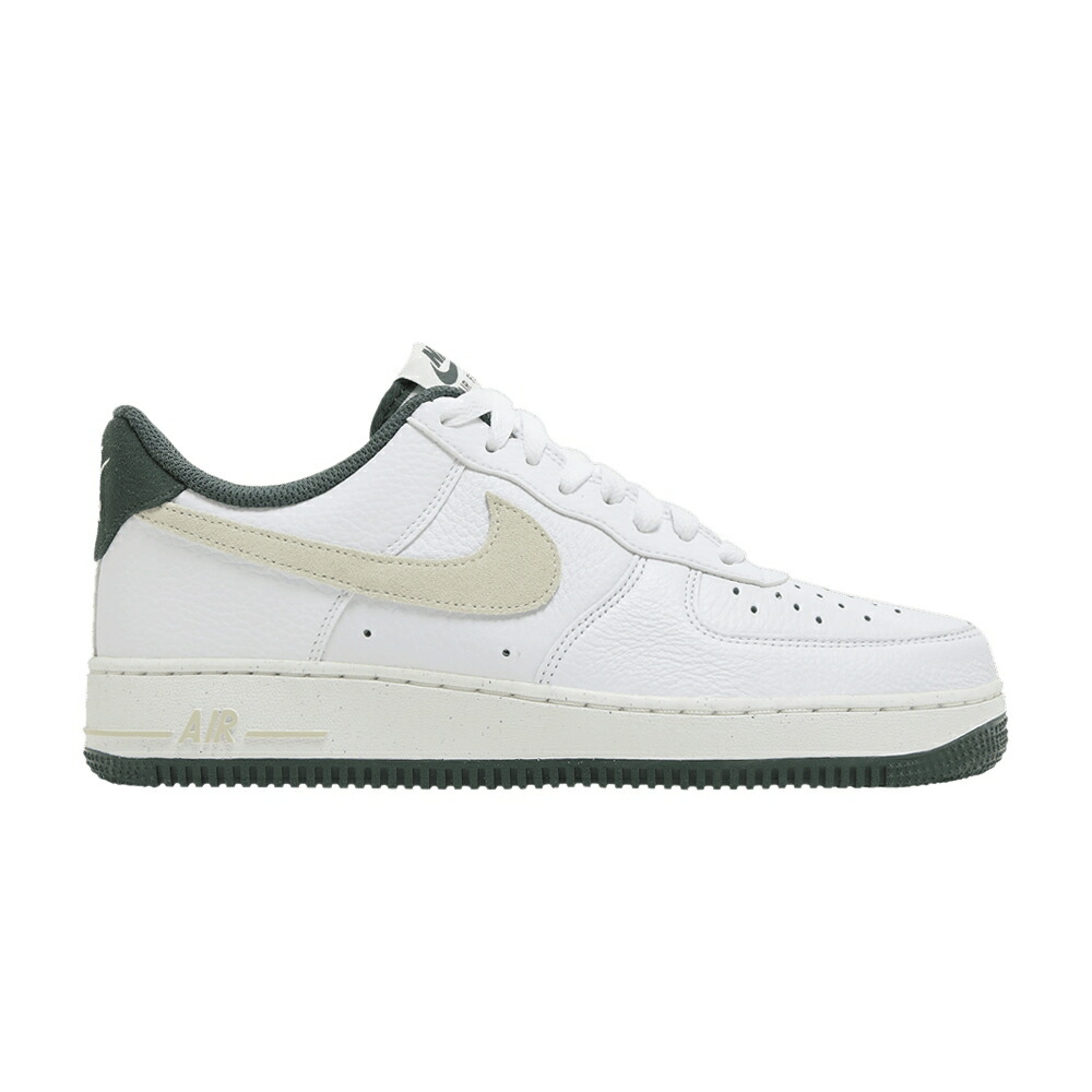 ナイキ 白色 ホワイト ビンテージ ヴィンテージ 緑 グリーン エアフォース '07 'VINTAGE GREEN' スニーカー メンズ NIKE AIR FORCE 1 LV8 / WHITE SEA GLASS VINTAGE GREEN