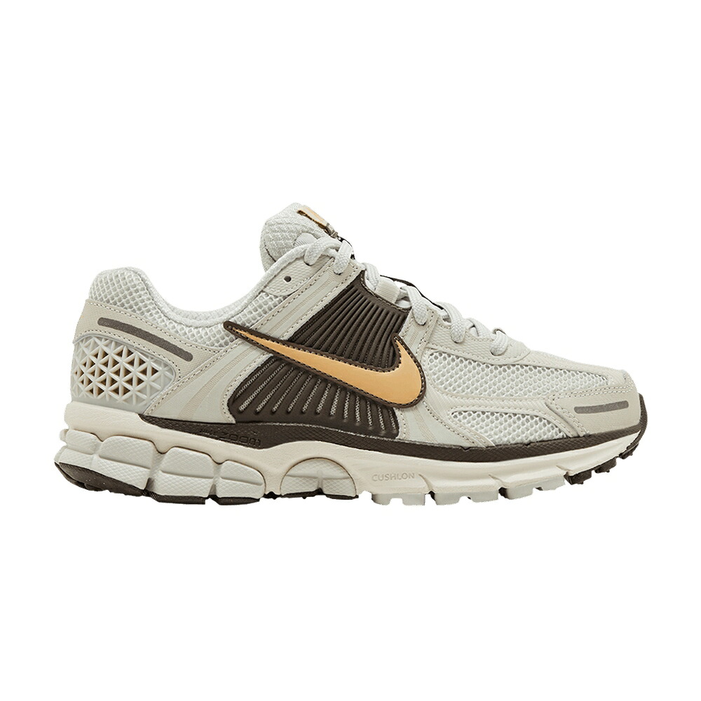 ナイキ 望遠レンズ \u0027LIGHT SESAME\u0027 スニーカー レディース NIKE WMNS ZOOM VOMERO 5 BONE / LIGHT BONE IRONSTONE PHANTOM