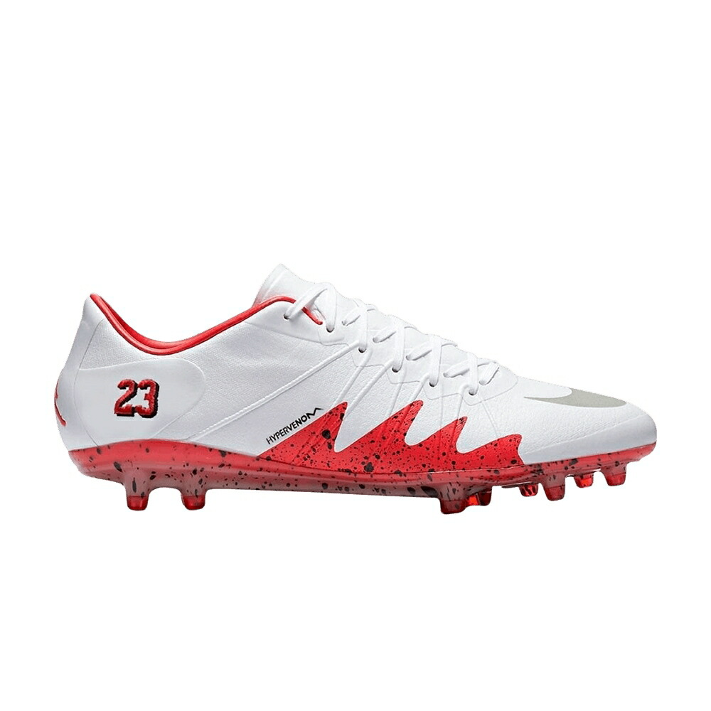ナイキ ハイパーベノム サッカー 白色 ホワイト 銀色 シルバー スニーカー メンズ NIKE HYPERVENOM PHINISH NJR FG SOCCER CLEAT / WHITE REFLECTIVE SILVER LIGHT