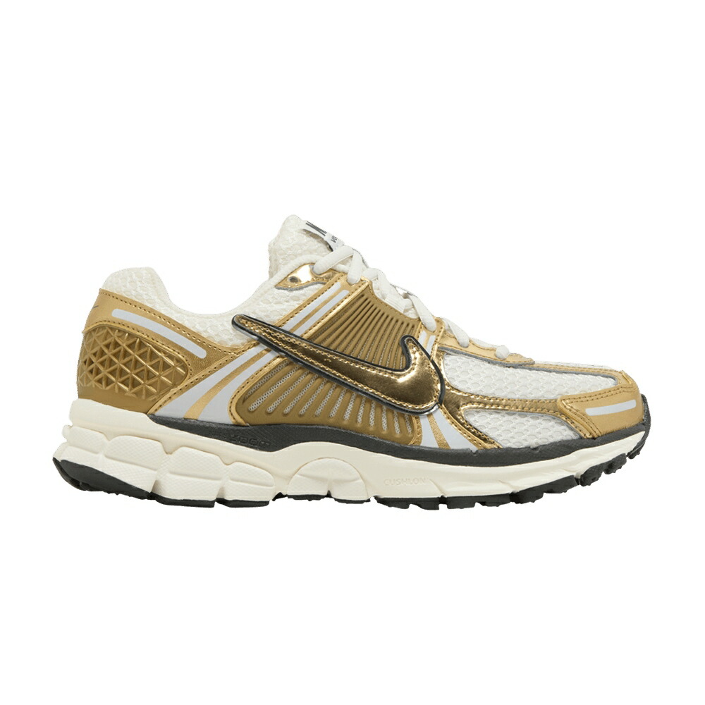 ナイキ ズーム ゴールド METALLIC GOLD スニーカー レディース NIKE WMNS AIR ZOOM VOMERO 5 / PHOTON DUST METALLIC GOLD