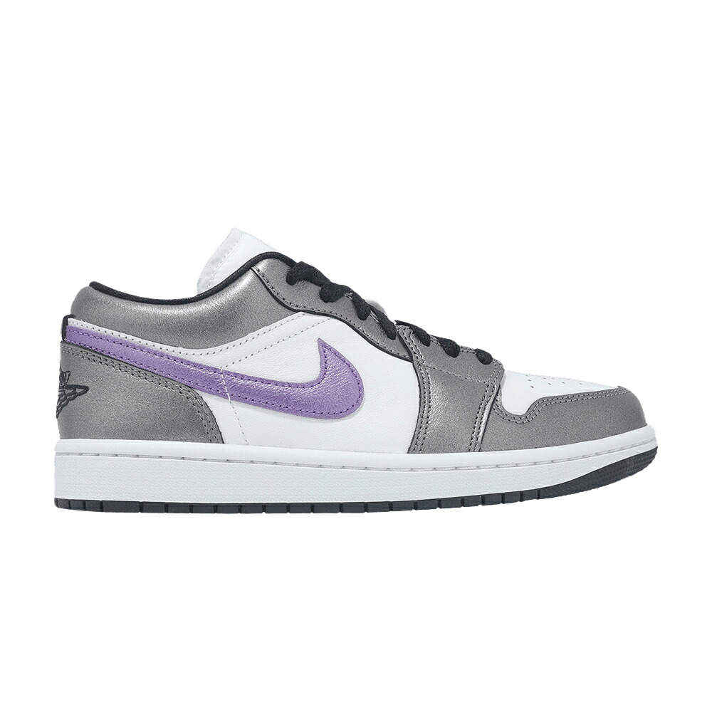 ナイキ 白いこと 白いこと 黒いこと 黒いこと エアジョーダン \u0027METALLIC PURPLE\u0027 スニーカー レディース AIR JORDAN WMNS AIR JORDAN 1 LOW SE / WHITE BLACK GRAPE ICE