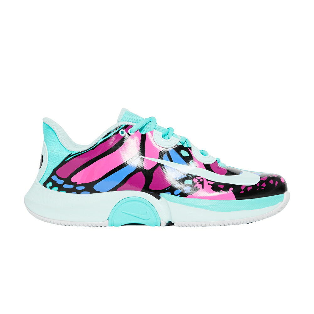 ナイキ コート ズーム ターボ ダイナミック 黒色 ブラック レーザー 'BUTTERFLY' スニーカー レディース NIKE NAOMI OSAKA X WMNS NIKECOURT AIR ZOOM GP TURBO / DYNAMIC TURQUOISE BLACK LASER｜スニケス