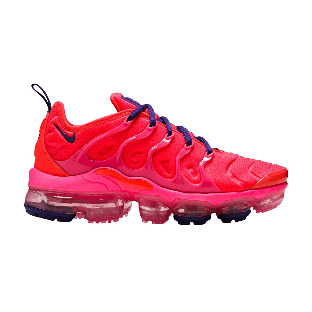 ナイキ クリムゾン ピンク ブラスト エアヴェイパーマックス 'BRIGHT CRIMSON' スニーカー レディース NIKE WMNS AIR VAPORMAX PLUS / BRIGHT CRIMSON PINK BLAST｜スニケス