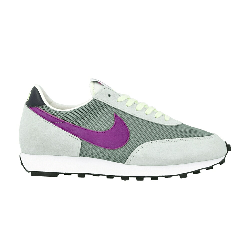 ナイキ しろがね色 しろがね色 紫 相撲取り草 \u0027SILVER VIOLET\u0027 スニーカー メンズ NIKE DAYBREAK SP PINE HYPER / SILVER PINE HYPER VIOLET