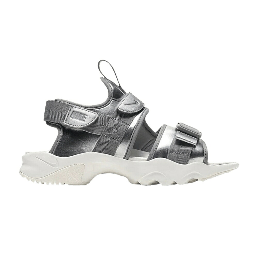 ナイキ しろがね色 しろがね色 薄墨色 薄墨色 \u0027METALLIC SILVER\u0027 スニーカー レディース NIKE WMNS CANYON SANDAL / METALLIC SILVER PARTICLE GREY