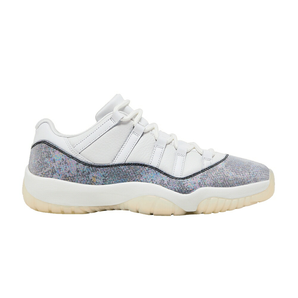 ナイキ 白色 ホワイト 灰色 グレー 黒色 ブラック エアジョーダン YEAR SNAKE スニーカー メンズ AIR JORDAN AIR JORDAN 11 RETRO LOW OF THE / SUMMIT WHITE FOOTBALL GREY BLACK