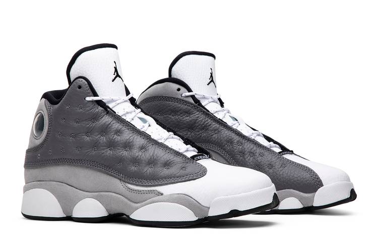 AIR JORDAN ナイキ 'ATMOSPHERE ブラック ジュニア サーティーン 赤 グレー ホワイト 黒色 GREY' キッズ レッド 白色  灰色 エアジョーダン キッズファッション
