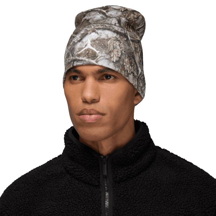 ナイキ ジョーダン Jordan 【 Peak Beanie Essential Men's Camo/Camo 】 キャップ 帽子 メンズ カモ柄 14,364円