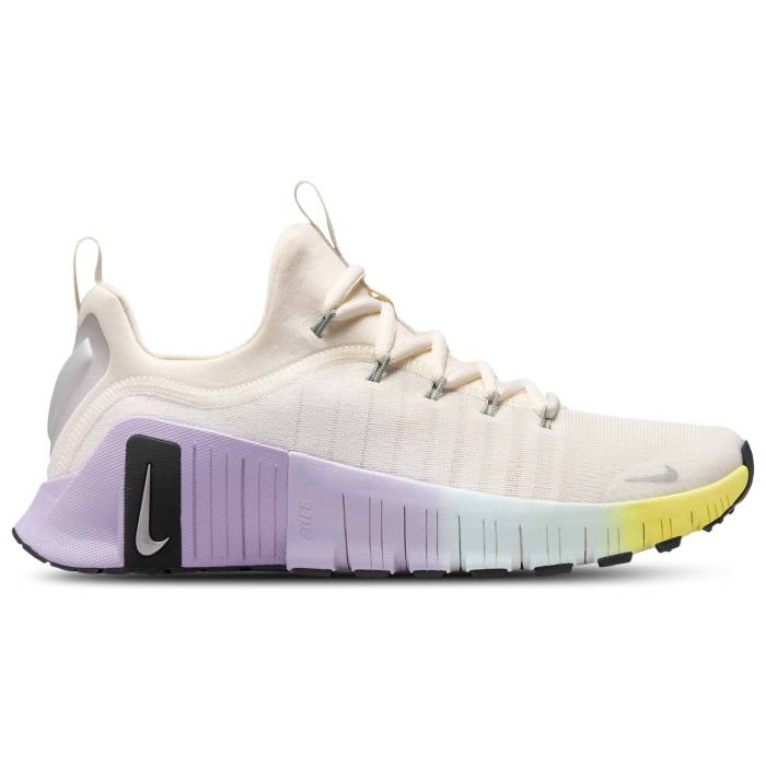 ナイキ Nike 【 Free Metcon 6 Se Women's Phantom/Metallic Silver/Black 】 フリー レディース Silver 銀色・シルバー 黒色 ブラック