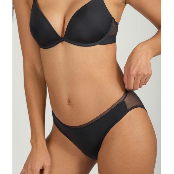 Wearlively 【 The Mesh Back Bikini: Jet Black Women 】 黒色 ブラック インナー 下着 ナイトウェア レディース インナー 下着 ランジェリー ショーツ その他 レディース｜スニケス
