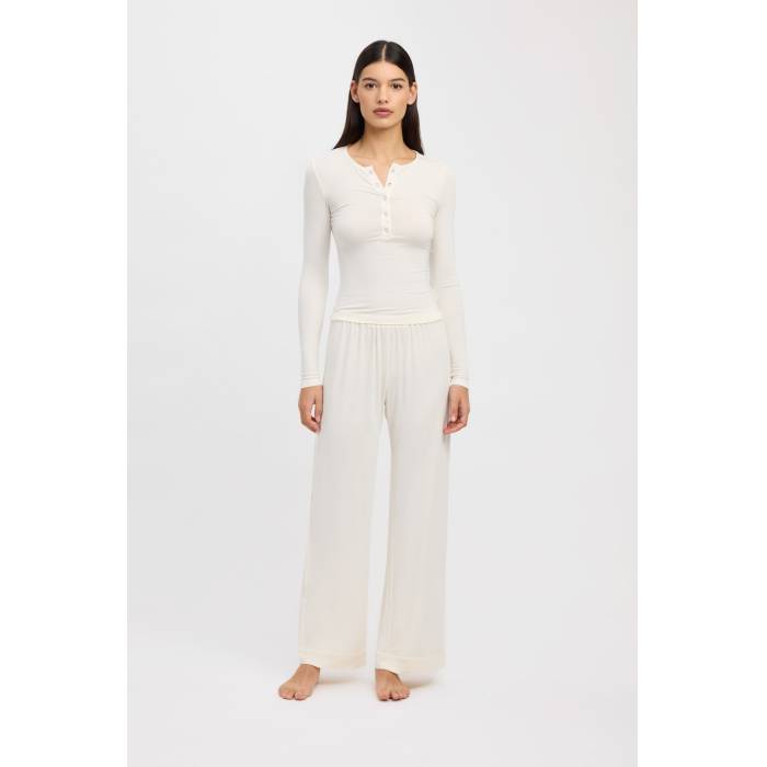 Kookai 【 Sleep Button Long Sleeve Top Women 】 Sleeve 衣袂 はだ着 はだ着 ナイト爵御召しもの レディース ナイト爵御召しもの 御部屋御召しもの 余分の物 レディース