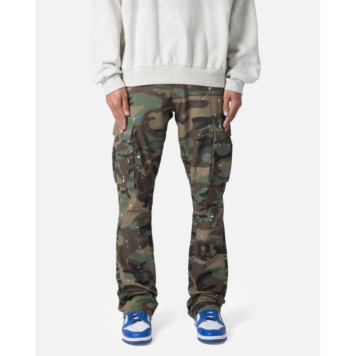 Mnml 【 Bootcut Cargo Pants Mens Camo 】 積貨委託貨物 メンズ 間鴨柄