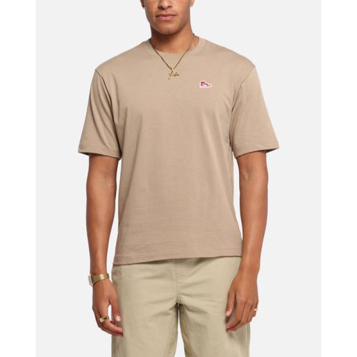 ナイキ ジョーダン Jordan 【 Brand Sneaker Patch Crewneck T-Shirt Ck Mens Desert Camo/Bla 】 靴 スニーカー プルオーバー メンズ 家鴨柄
