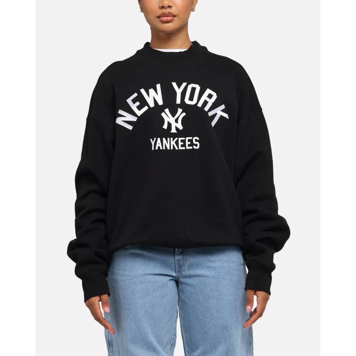 Majestic Athletic 【 New York Yankees Arch Boxy Crewneck Womens Black 】 ヤンキース レディース 黒いこと 黒いこと