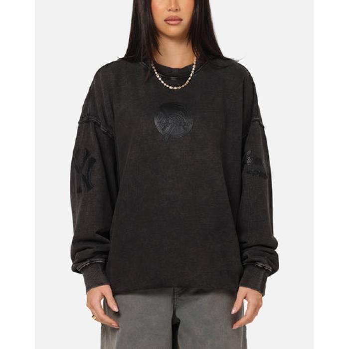 労働者階級標準尺度 Pro Standard 【 New York Yankees \u0027Wash Vanguard\u0027 Fleece Crewneck Womens Washed Black 】 ヤンキース フリース レディース 黒いこと 黒いこと