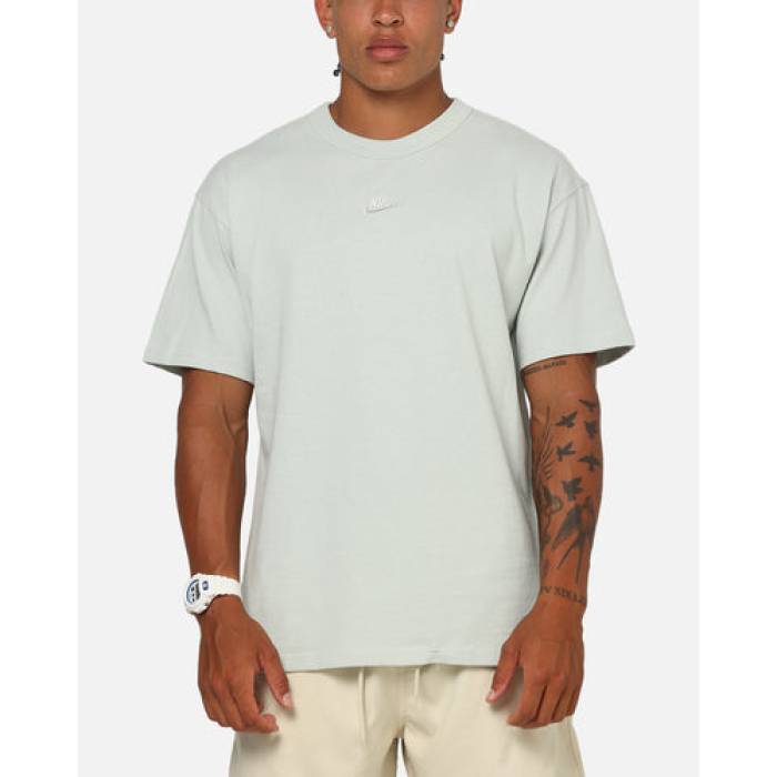 ナイキ Nike 【 Sportswear Premium Essentials Sustainable T-Shirt Mens Light Silver 】 Premium プレミアム Tシャツ メンズ Silver 銀色・シルバー