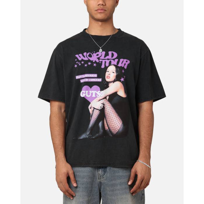 ブラジャーゲーム盤 Bravado 【 Olivia Rodrigo Guts T-Shirt Mens Washed Black 】 プルオーバー メンズ 黒いこと 黒いこと