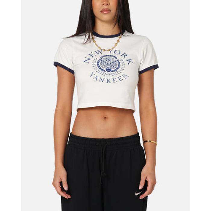 Majestic Athletic 【 New York Yankees Crest Baby T-Shirt Womens Vintage White 】 ヤンキース ティーシャツ レディース vintage ビンテージ・ヴィンテージ 白いこと 白いこと