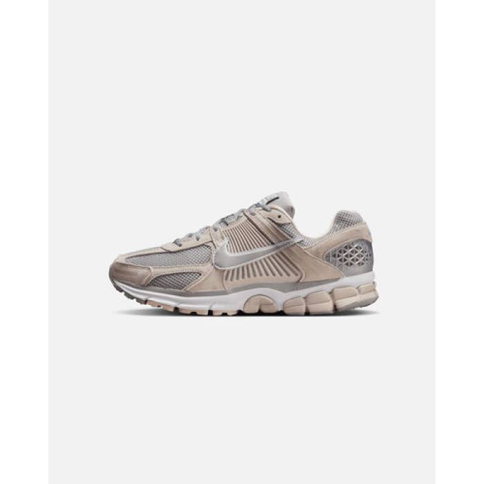 ナイキ Nike 【 Zoom Vomero 5 Lt Orewood Brown/Lt Smoke Grey Mens Lt Orewood Brn 】 ズーム 灰色 グレー メンズ