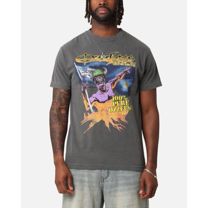 Ozzy Osbourne 【 Ozzfest Helmet T-Shirt Mens Faded Black 】 Helmet ヘルメット Tシャツ メンズ 黒色 ブラック