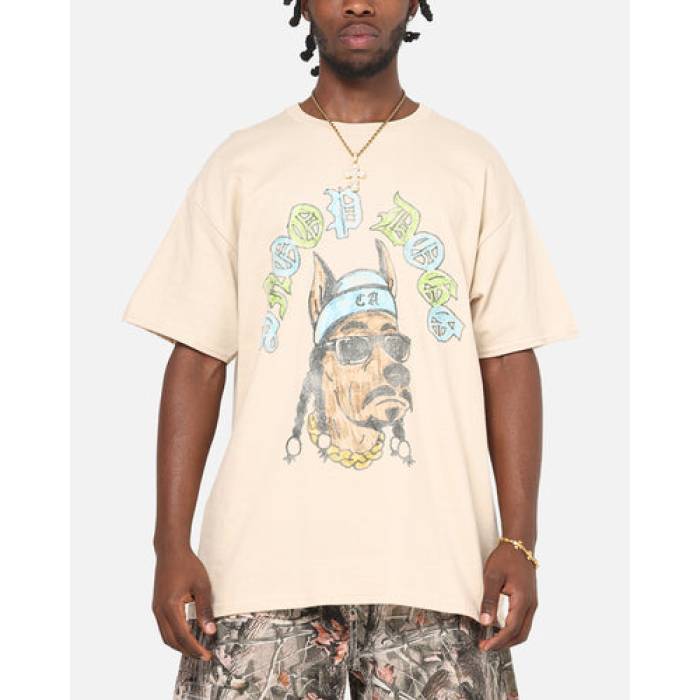 Snoop Dogg 【 The Dogg T-Shirt Mens Sand 】 Tシャツ メンズ 砂色・サンド｜スニケス 24,075円