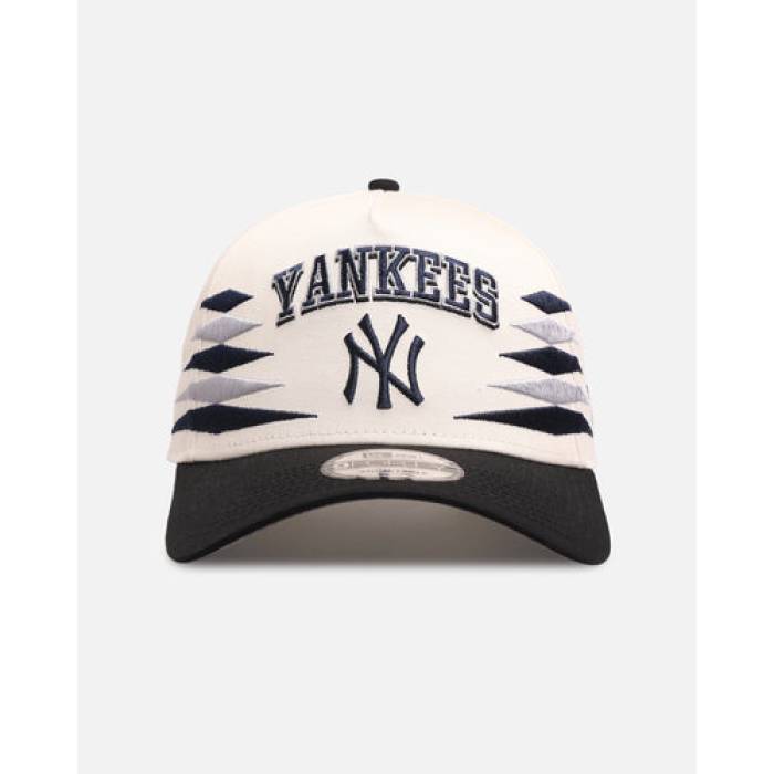 ニューエラ New Era 【 New York Yankees 'Regency Crown' 9Forty A-Frame Snapback Ack Mens Chrome White/Bl 】 ヤンキース Snapback スナップバック バッグ メンズ 白色 ホワイト｜スニケス 24,075円