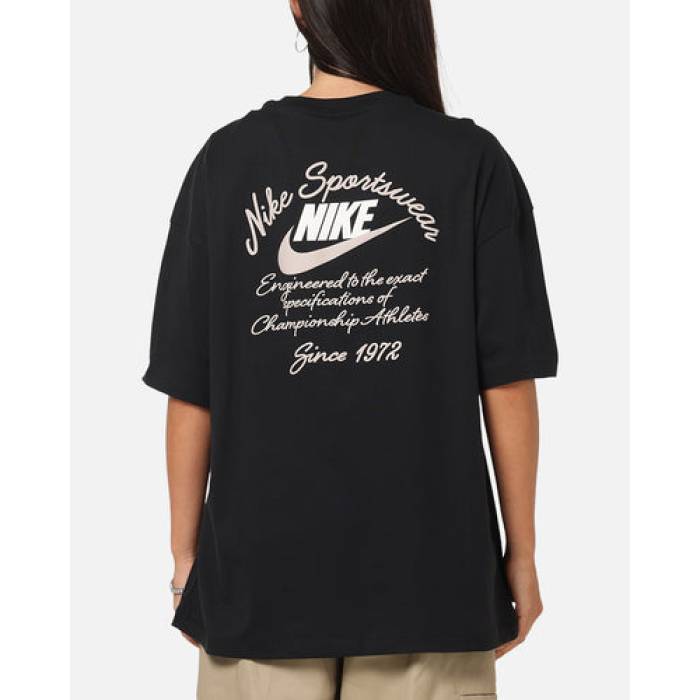 ナイキ Nike 【 Sportswear Country Club Graphic Oversized T-Shirt Womens Black 】 カントリー クラブ グラフィック Tシャツ レディース 黒色 ブラック