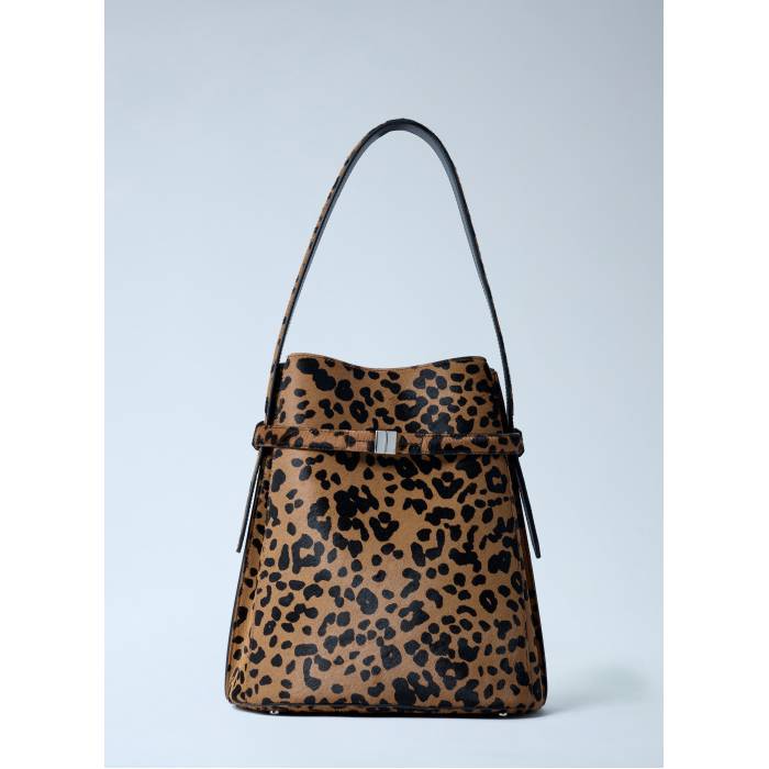 Toteme 【 Belted Pony-Hair Bucket Bag Women Brn 】 バッグ レディース