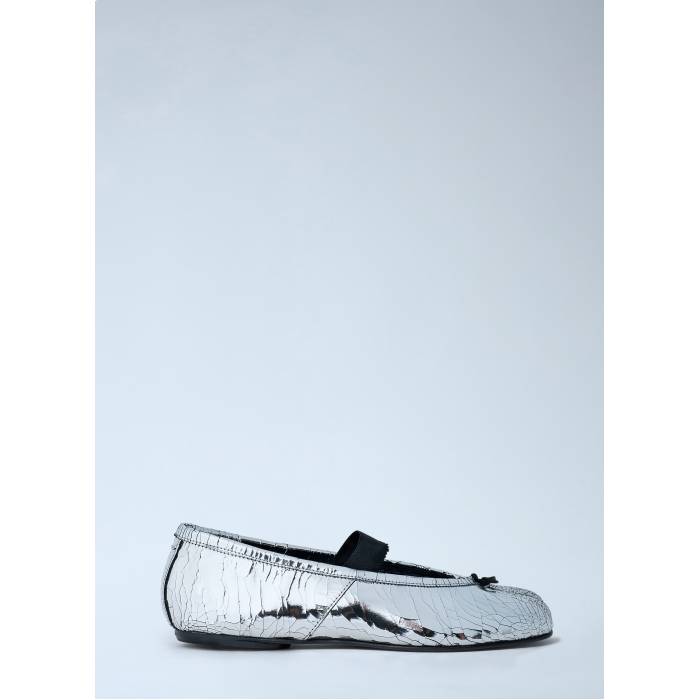 メゾンマルジェラ Maison Margiela 【 Tabi Ballet Flats Women Sil 】 レディース