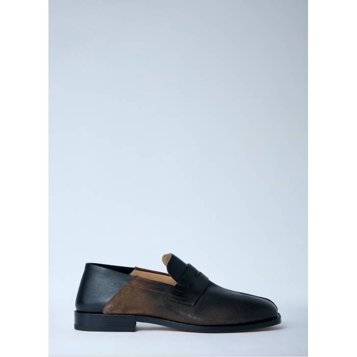 メゾンマルジェラ Maison Margiela 【 Tabi Gradient Leather Loafers Men Blk 】 なめし革 置き目毛革 メンズ