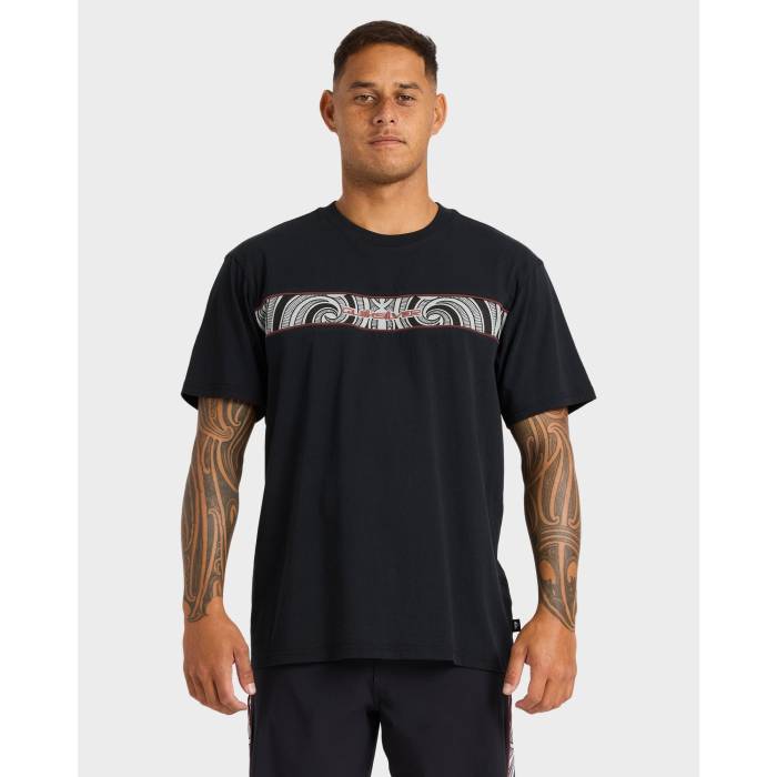 【★百貨店SALE★6/11真夜中2時迄】クイックしろがね色 Quiksilver 【 Mens Takarangi Panel T-Shirt Mens Black 】 メンズ ティーシャツ メンズ 黒いこと 黒いこと