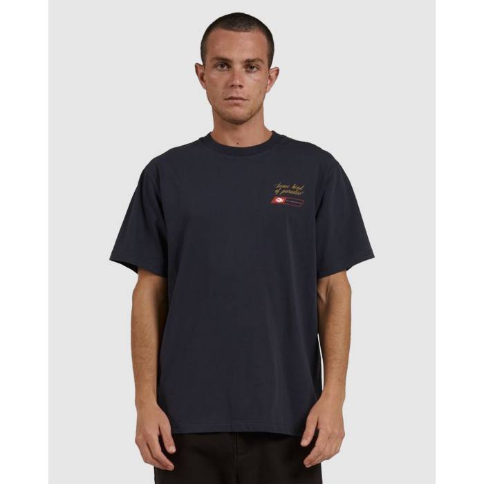 Thrills 【 Mens Superior Merch Fit T-Shirt Mens Total Eclipse 】 メンズ Tシャツ メンズ