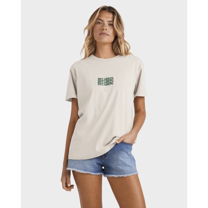 ビラボン Billabong 【 Womens Surf High T-Shirt Womens Salt Crystal 】 レディース ハイ Tシャツ レディース 14,210円