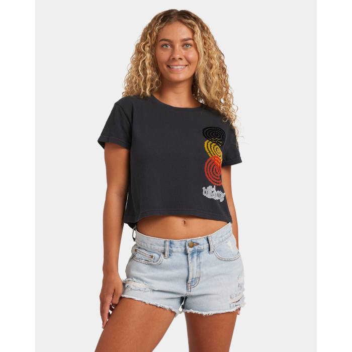ビラボン Billabong 【 Womens Otis Water T-Shirt Womens Off Black 】 レディース Tシャツ レディース 黒色 ブラック